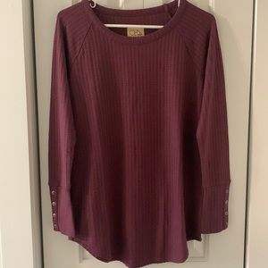 Women’s long sleeve waffle knit top size M